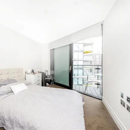 Image 6 - Riverlight Four, Battersea Park Road, Nine Elms, London, SW11 8AW, United Kingdom - Apartment for rent