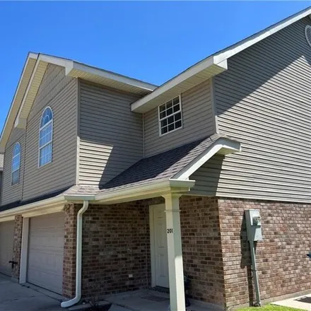 Rent this 3 bed townhouse on Birch Street in Luling, St. Charles Parish