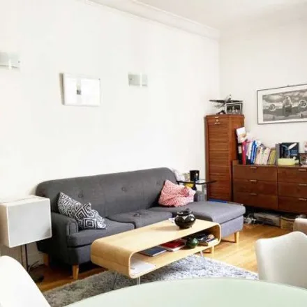 Image 1 - Century 21, Rue Scheffer, 75116 Paris, France - Apartment for rent