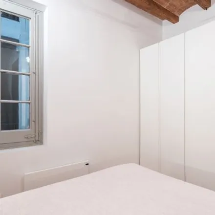 Image 8 - Pink Buda, Carrer de Verdi, 31, 08012 Barcelona, Spain - Apartment for rent