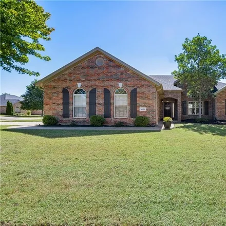 Buy this 4 bed house on 4659 West Homespun Drive in Fayetteville, AR 72704