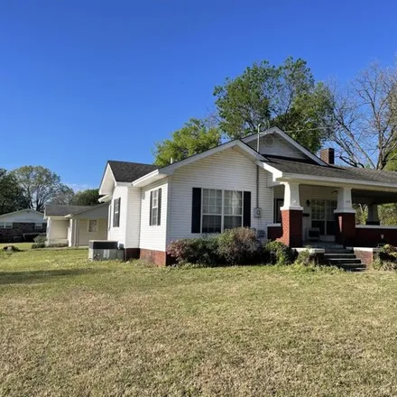 Buy this 3 bed house on 188 East Poplar Street in Clarksville, AR 72830