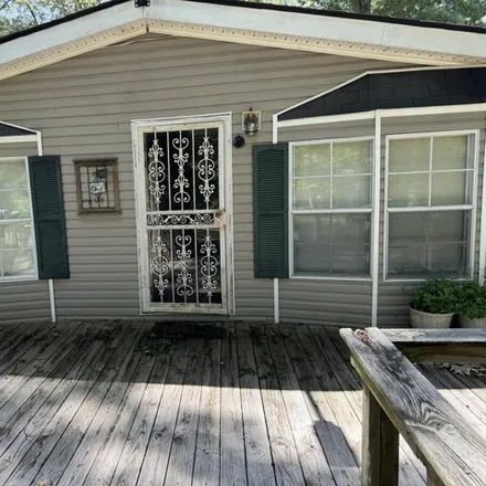 Buy this studio apartment on Desoto Road in Horn Lake, MS 38637