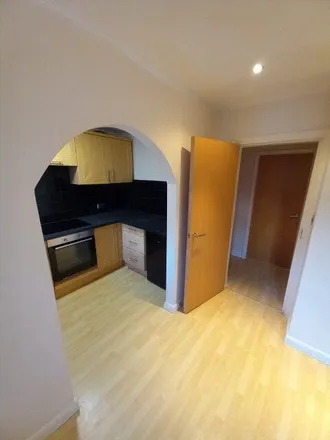 Image 4 - Leeds City Academy, Woodhouse Cliff, Leeds, LS6 2LG, United Kingdom - Apartment for rent