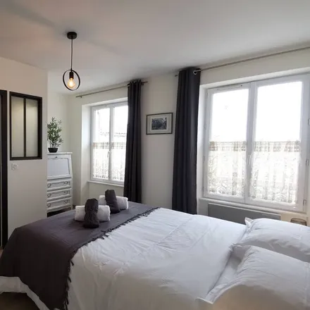 Rent this 3 bed apartment on 17410 Saint-Martin-de-Ré