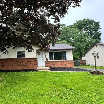 Rent this 3 bed house on 2526 Brownfield Road in Columbus, OH 43232