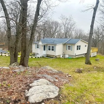 Buy this 3 bed house on 58 Hillair Rd in Lake Peekskill, New York