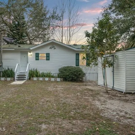 Buy this studio apartment on 6725 East Richard Drive in Hernando County, FL 34607