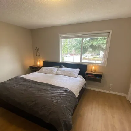 Image 4 - Braeside, Calgary, AB T2W 2W3, Canada - House for rent