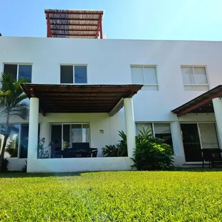 Buy this 4 bed house on Bulevar de las Naciones in 39300 Acapulco, GRO