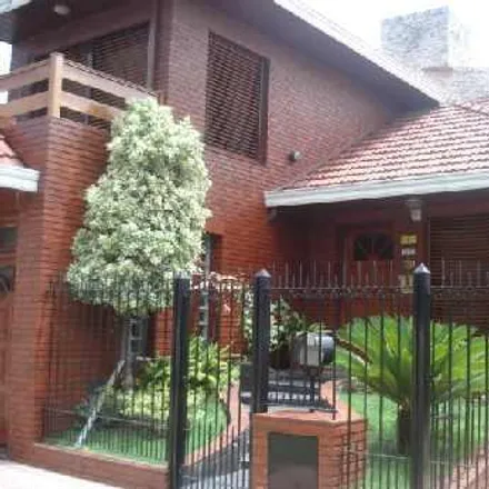 Buy this 3 bed house on Gutiérrez in Quilmes Oeste, Quilmes