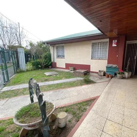 Buy this 3 bed house on Escuela CIMDIP & Miguel Cané in Laprida, Quilmes Oeste