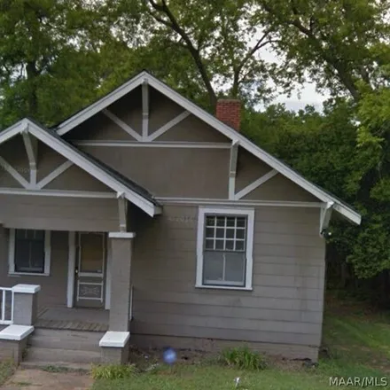 Rent this 3 bed house on 2041 Palmetto Street in Oak Park, Montgomery