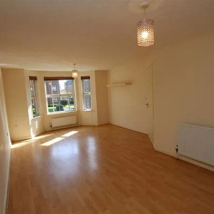 Image 2 - Royal Court Drive, Bolton, BL1 4AZ, United Kingdom - Apartment for rent