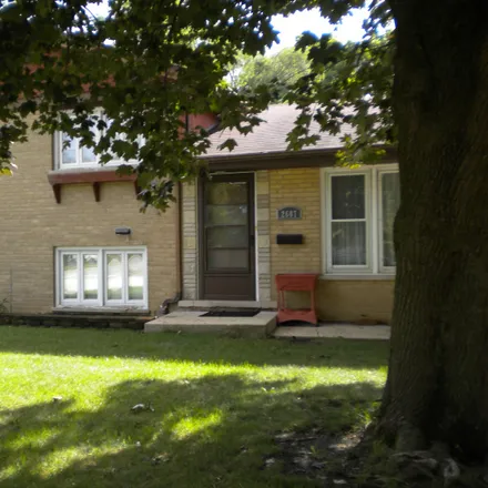 Buy this 3 bed house on 2607 Maple Street in Des Plaines, IL 60018