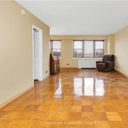 Image 3 - 1401 Ocean Avenue, New York, NY 11210, USA - Apartment for sale