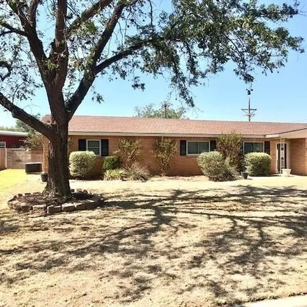 Buy this 3 bed house on Southwest Avenue F in Seminole, TX 79360