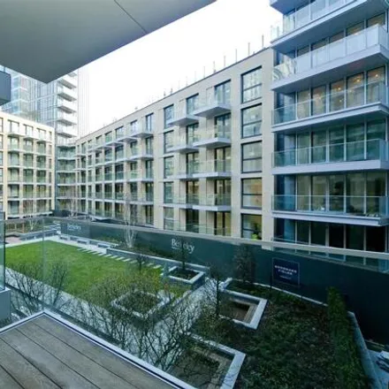 Image 6 - Catalina House, Canter Way, London, E1 8PS, United Kingdom - Apartment for sale