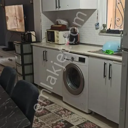 Rent this 3 bed apartment on 1. Çevre Yolu in 34381 Şişli, Turkey