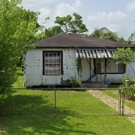 Rent this 3 bed house on 4322 Larkspur Street in Sunny Side, Houston