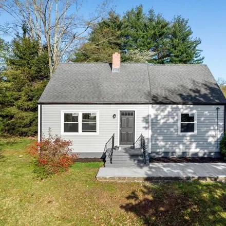 Buy this 4 bed house on 40 Edgewood Pl in Meriden, Connecticut