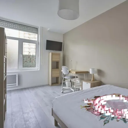 Rent this 1 bed room on 62 bis Rue du Marais de Lomme in 59000 Lille, France