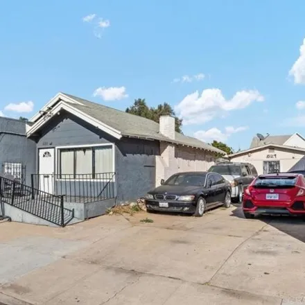 Buy this studio house on 523 Highland Avenue in National City, CA 91950