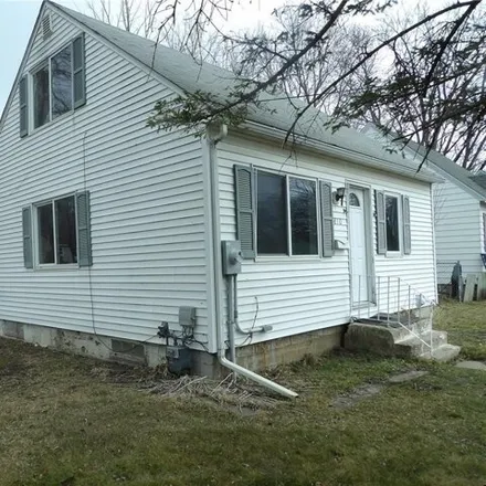 Buy this 2 bed house on 894 12th Avenue Southwest in Austin, MN 55912