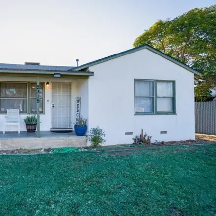 Buy this 2 bed house on 2315 N 6th St in Fresno, California