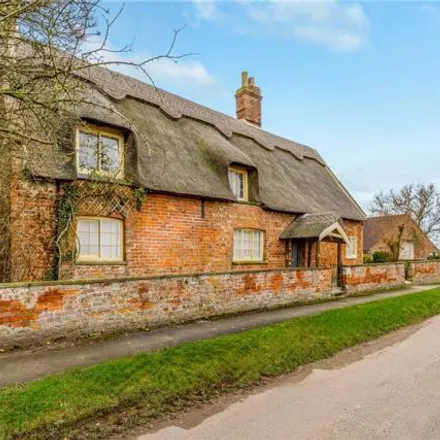 Image 1 - House Farm, Thatched House, Gravelpit Lane, High Toynton, LN9 6NN, United Kingdom - House for sale