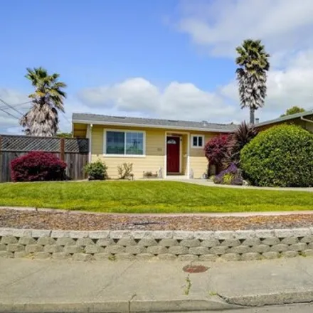 Buy this 3 bed house on 1101 Madison Street in Petaluma, CA 94952