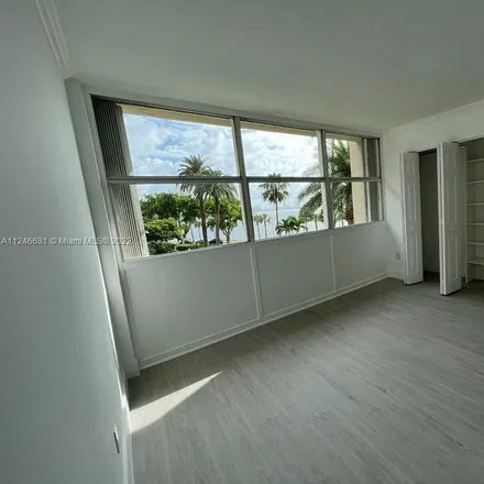 Image 2 - Bayshore Place, 1420 Brickell Bay Drive, Miami, FL 33131, USA - Condo for rent