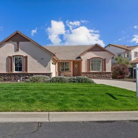 Buy this 3 bed house on 2842 Olivewood Lane in Vallejo, CA 94591