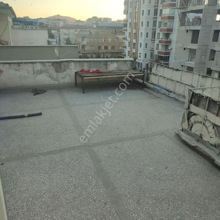 Rent this 2 bed apartment on Saadet Caddesi in 38020 Kocasinan, Turkey