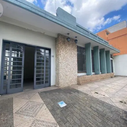Rent this studio house on Informações de presos in Avenida Estilac Leal, Centro