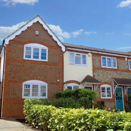 Rent this 3 bed house on Guildford Road in St Albans, AL1 5JZ