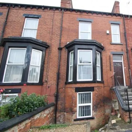 Rent this 7 bed room on Back Brudenell Mount in Leeds, LS6 1HU