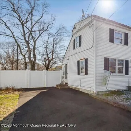 Buy this 3 bed house on 22 Bay Avenue in North Middletown, Middletown Township