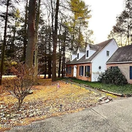 Buy this 3 bed house on 81 Hemlock Hill Road in Pocono Pines, Tobyhanna Township