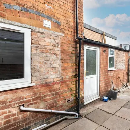Rent this 3 bed house on 48 Dale Road in Selly Oak, B29 6AG