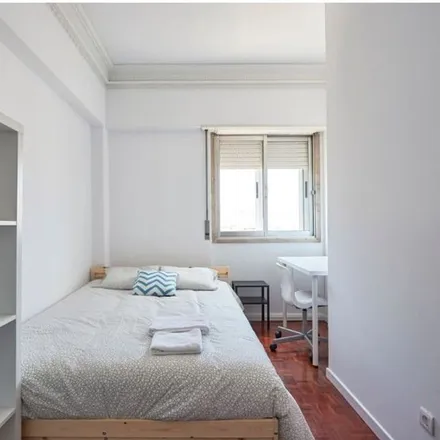 Rent this 8 bed room on Rua Conde Almoster