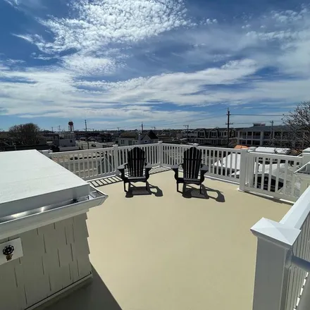 Image 2 - Sea Breeze Realty, 6th Street, Beach Haven, NJ 08008, USA - Apartment for rent