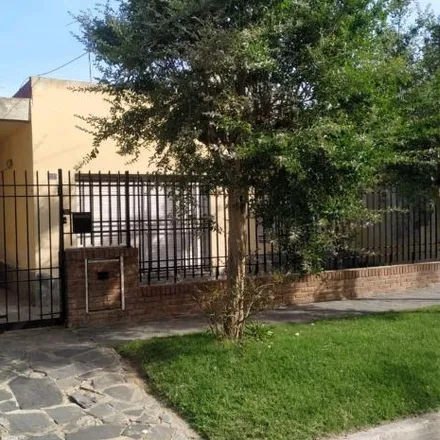 Buy this 4 bed house on Buchardo 4744 in Partido de La Matanza, Villa Luzuriaga