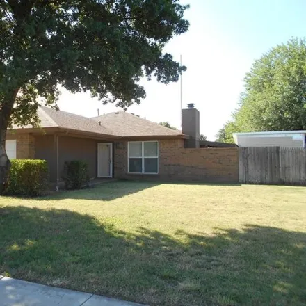 Image 1 - 5657 Dartmouth Street, Lubbock, TX 79416, USA - House for rent