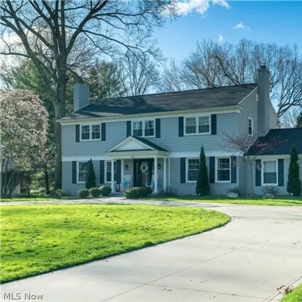 Image 2 - 2472 Worthington Road, Akron, OH 44313, USA - House for sale