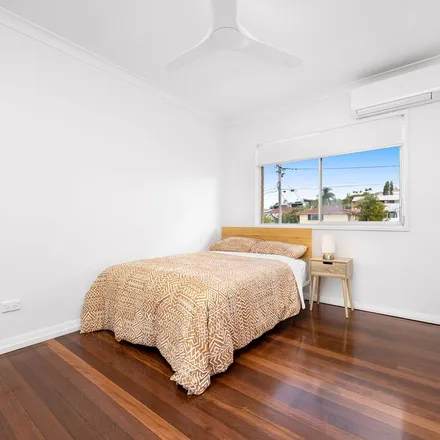 Image 1 - 42 Wellington Street, Coorparoo QLD 4151, Australia - Apartment for rent