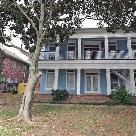 Buy this 4 bed house on 32 Mesa Street in Kenner, LA 70065