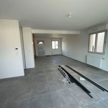 Rent this 3 bed apartment on 170 Rue du Cygne in 45430 Mardié, France