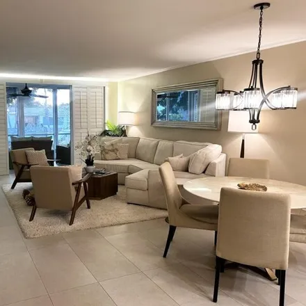 Buy this 3 bed condo on 3109 Northeast 48th Court in Coral Villas, Lighthouse Point