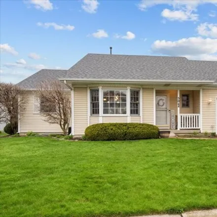 Buy this 3 bed house on 546 Banbury Avenue in Elburn, Blackberry Township